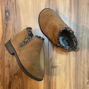 Dr. scholl’s Suede Baby/Toddler Booties - Kids size 5